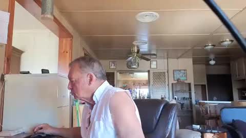 Snapshot of dakit2 chatting on 05.10.26 dakit online show from 05.10.26