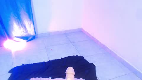 VALENTINA  online show from 11.23.25