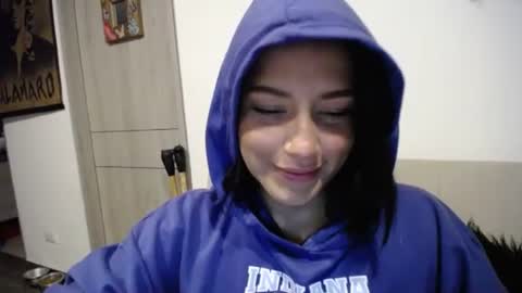 IG  dakotasofiaa online show from 12.14.24