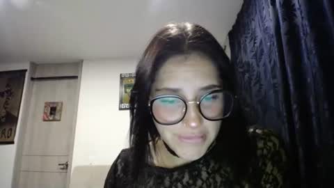 IG  dakotasofiaa online show from 02.05.25