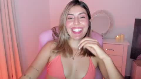 Snapshot of dakota_clark chatting on 05.08.26 Helloo HAPPY NEW YEAR Ill be back soon online show from 05.08.26