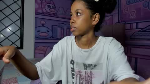 Snapshot of dakota_evans18 chatting on 11.16.25 DAKOTA online show from 11.16.25