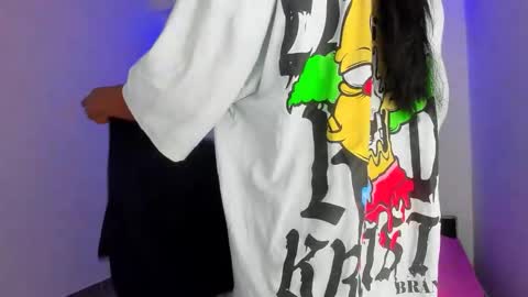 Snapshot of dakota_evans18 chatting on 11.29.25 DAKOTA online show from 11.29.25