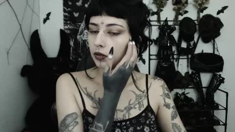 Snapshot of dakota_krall_ chatting on 05.23.26 dakota online show from 05.23.26