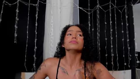 Snapshot of dakota_m01 chatting on 03.05.25 Dakota online show from 03.05.25