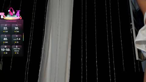 Snapshot of dakota_m01 chatting on 10.01.25 Dakota online show from 10.01.25