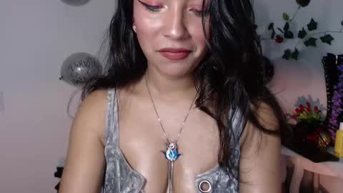 Snapshot of dakota_ro chatting on 10.25.25 Caroliina online show from 10.25.25