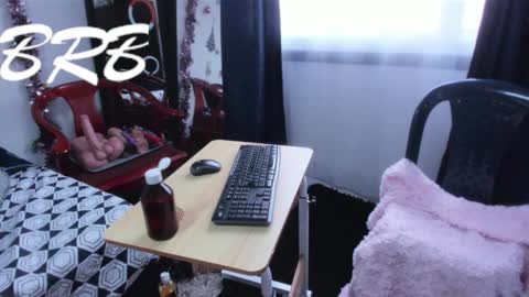 Dakotaagray online show from 12.20.25