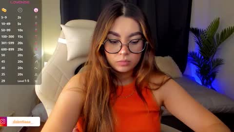 dakottaa__ online show from 09.15.25