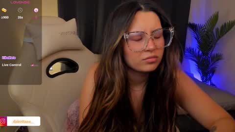 dakottaa__ online show from 01.17.26