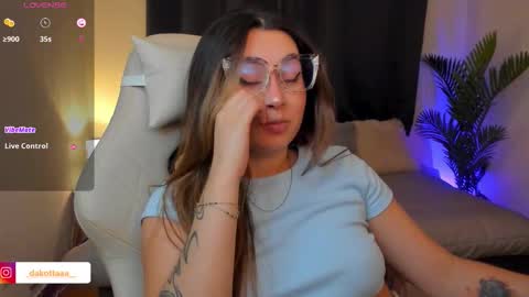 dakottaa__ online show from 02.03.26