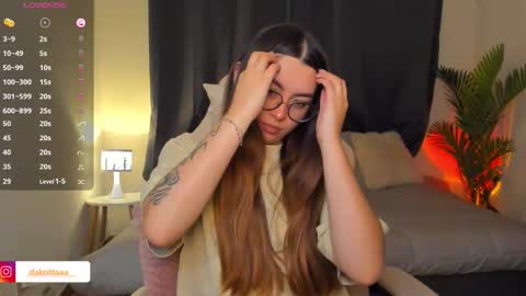 dakottaa__ online show from 03.25.26