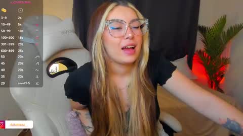 dakottaa__ online show from 06.25.26