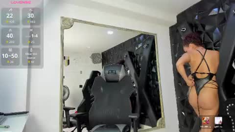 Snapshot of dalaymoore_ chatting on 06.27.26 Dalay online show from 06.27.26