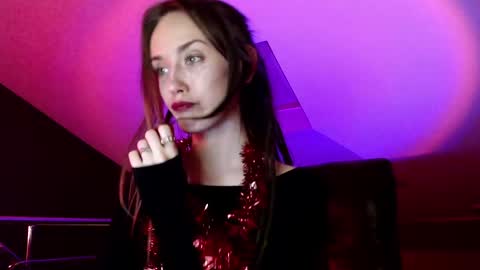 Dalia  online show from 12.17.24