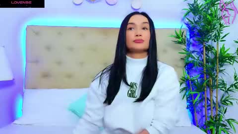 Snapshot of daliyaa_ chatting on 11.03.25 daliyaa_ online show from 11.03.25