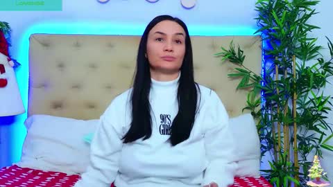 daliyaa_ online show from 12.16.25