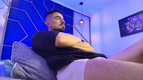 Dallas whitee online show from 03.03.26