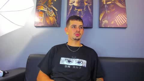Snapshot of damian__oliver chatting on 03.24.26 Damian Oliver online show from 03.24.26