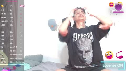 Snapshot of damian_and_camerum chatting on 04.09.26 damian_and_camerum online show from 04.09.26