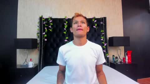 Snapshot of damian_garciaah chatting on 04.29.26 Damian Garcia online show from 04.29.26