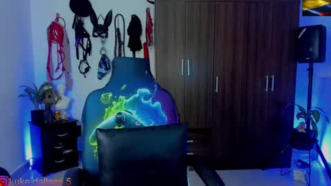 Snapshot of damian_torner chatting on 01.19.25 Damian torner online show from 01.19.25