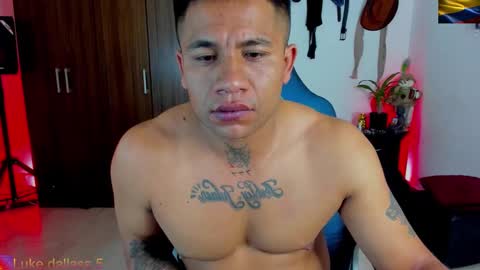 Snapshot of damian_torner chatting on 02.11.25 Damian torner online show from 02.11.25