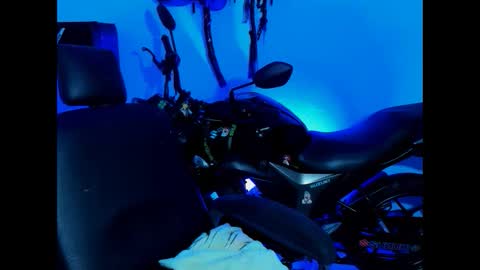 Snapshot of damian_torner chatting on 09.21.25 Damian torner online show from 09.21.25