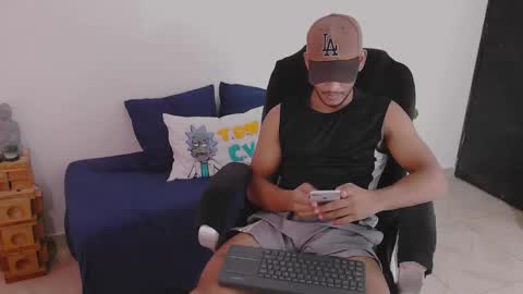 instagram damiannreed. online show from 09.13.25