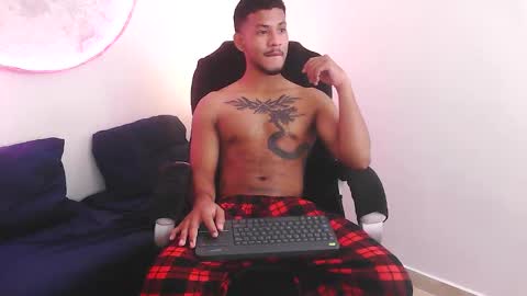 instagram damiannreed. online show from 10.09.25