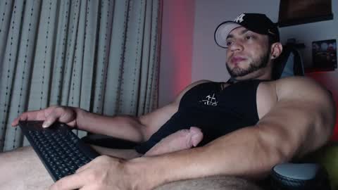 Snapshot of damiannstonexxx chatting on 05.12.26 Danny online show from 05.12.26