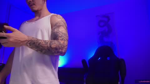 Snapshot of damianow chatting on 12.04.24 insta damn8 -------- online show from 12.04.24