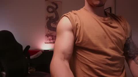 Snapshot of damianow chatting on 12.18.24 insta damn8 -------- online show from 12.18.24