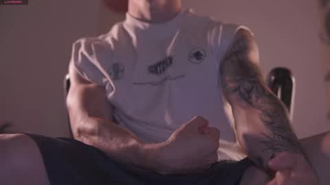 Snapshot of damianow chatting on 02.25.25 insta damn8 -------- online show from 02.25.25