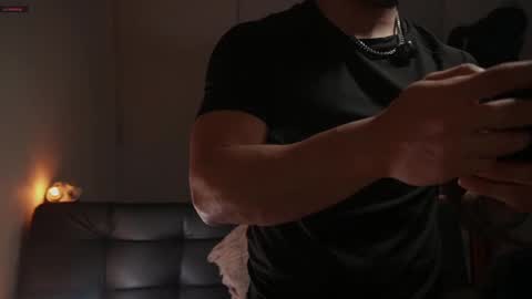 Snapshot of damianow chatting on 09.24.25 insta damn8 -------- online show from 09.24.25