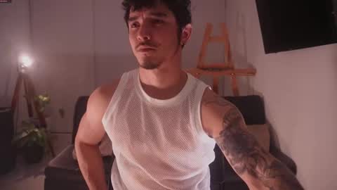 Snapshot of damianow chatting on 11.13.25 insta damn8 -------- online show from 11.13.25