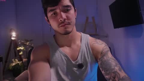 Snapshot of damianow chatting on 11.20.25 insta damn8 -------- online show from 11.20.25