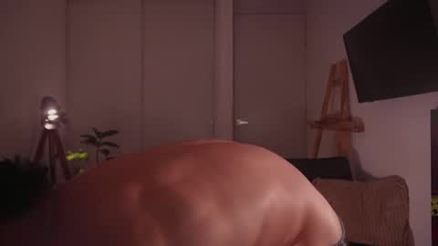 Snapshot of damianow chatting on 11.27.25 insta damn8 -------- online show from 11.27.25