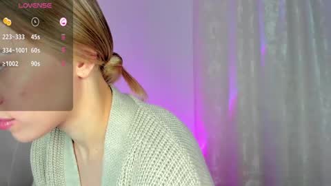 Snapshot of damn_cutie chatting on 02.27.25 Tiana online show from 02.27.25