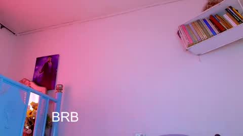 damn_milaa online show from 11.06.25