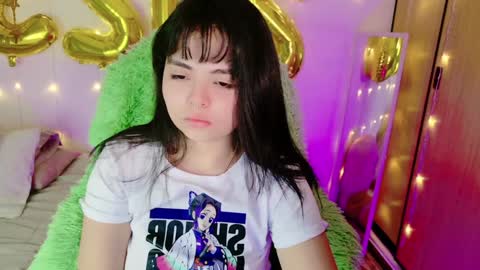 Snapshot of damn_that_booty chatting on 01.06.25 Criss online show from 01.06.25