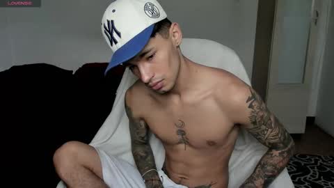 Snapshot of damon_333 chatting on 02.19.26 Damon online show from 02.19.26