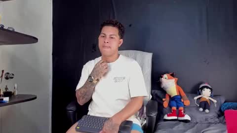 Snapshot of damon_storm chatting on 03.06.26 DAMON online show from 03.06.26