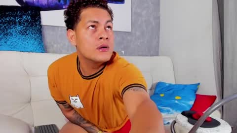 Snapshot of damon_storm chatting on 04.04.26 DAMON online show from 04.04.26