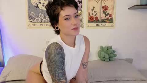 Bluemoon online show from 09.10.25