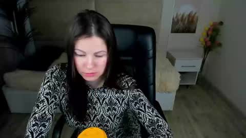 Dana Dom online show from 03.10.25