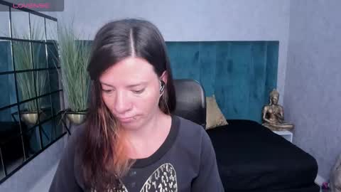 Danaa Rey online show from 01.19.26