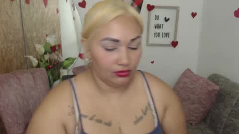 danalaleska online show from 10.14.25