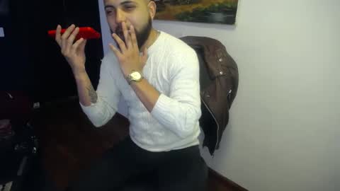 Snapshot of danbury44 chatting on 09.10.25 danbury online show from 09.10.25