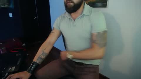 Snapshot of danbury44 chatting on 09.11.25 danbury online show from 09.11.25